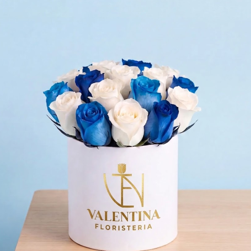 Pegar sticker de cristal en alianza Arreglo de rosas azules y blancas - Imagen 1